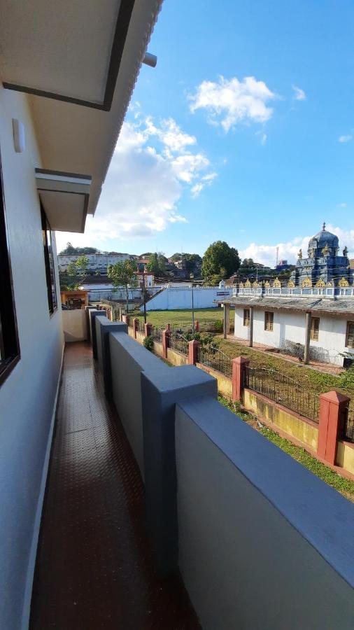 Varam Homestay Мадикери Екстериор снимка