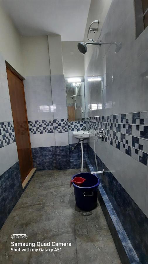 Varam Homestay Мадикери Екстериор снимка
