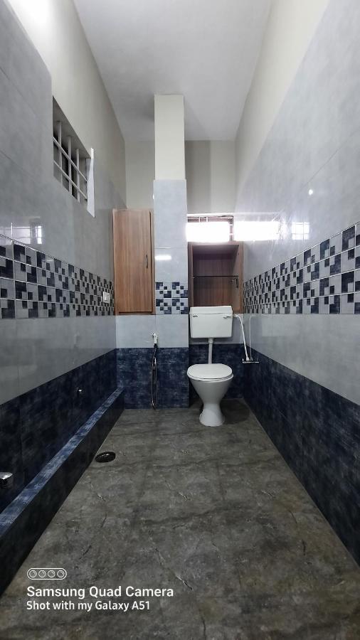 Varam Homestay Мадикери Екстериор снимка