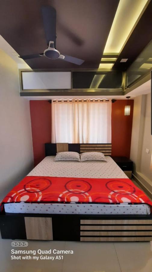 Varam Homestay Мадикери Екстериор снимка
