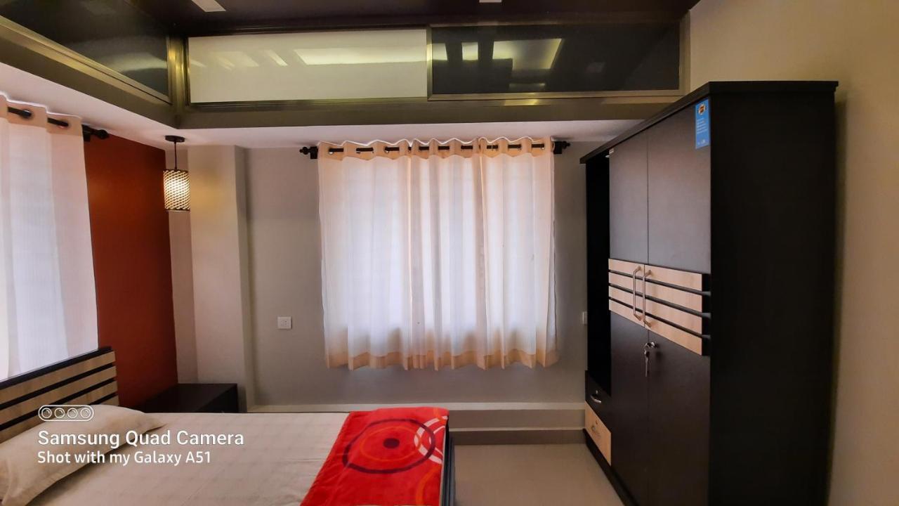 Varam Homestay Мадикери Екстериор снимка